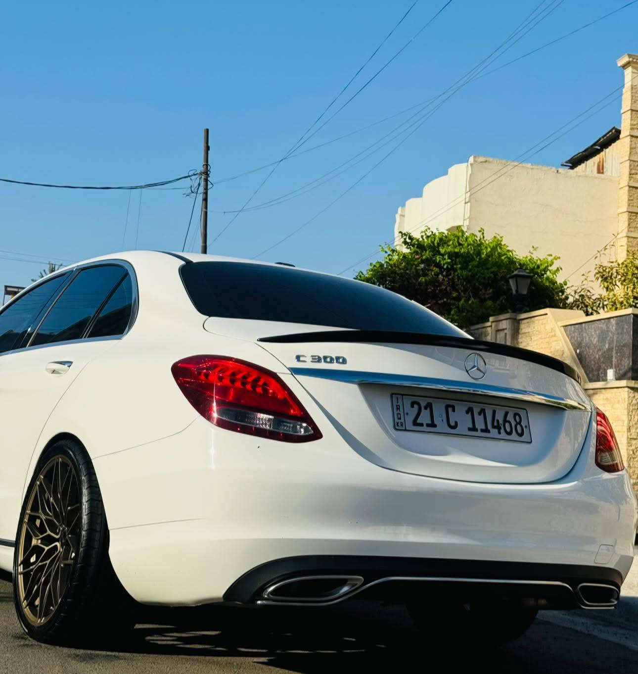 🔥 فرصة مميزة لعشاق الفخامة 🔥
🚗 للبيع: Mercedes C300 موديل 2018 – كلين تايتل – فول مواصفات
✨ المواصفات: ✔️ محرك قوي واقتصادي
✔️ قير أوتوماتيك سلس
✔️ شاشة معلومات كبيرة + نظام ملاحة
✔️ كاميرا خلفية + حساسات أمامية وخلفية
✔️ فتحة سقف بانوراما
✔️ مقاعد جلد فاخرة مع تحكم كهربائي
✔️ تشغيل بصمة (Keyless Start)
✔️ نظام صوتي عالي الجودة
✔️ إضاءة LED حديثة
✔️ جنوط رياضية أصلية
📌 الحالة: 🔹 كلين تايتل (خالية من الحوادث)
🔹 صيانة منتظمة
🔹 سيارة نظيفة جداً من الداخل والخارج
💰 السعر: مناسب جداً وقابل للتفاوض للجادين فقط
📲 للتواصل واتساب فقط: ***********
⚡ سيارة تجمع بين الأداء والفخامة – لا تفوت الفرصة!
