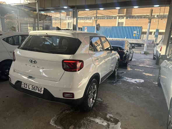 السلام عليكم هونداي فينيو لبيع موديل ٢٢ رقم يغداد  ماشي ٢٠ الف سياره فول سعره ١٢٥ بي مجال بسيط
***********
