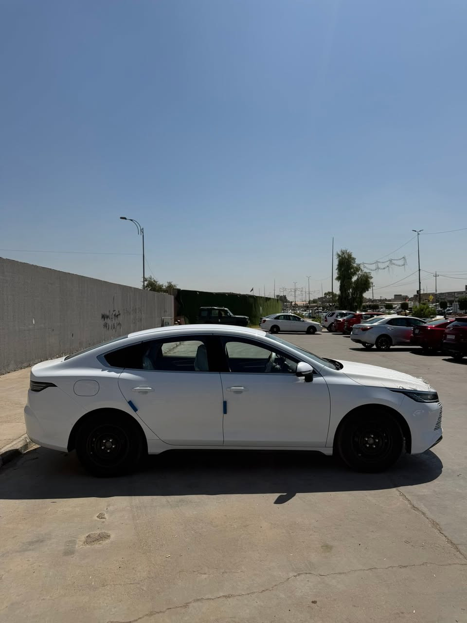 السلام عليكم byd ديستروير 2025
ماشية 6000km فقط 
مكفولة كفالة عامة 
شاشة كبيرة قلاب
فول تحكمات ستيرن
حساسات خلفية
كامرة دوارة
كير ماوس
درايف مود
عليها اضافات نشرة داخلية 
وارضيات كعدة بلادية فول كوالتي
فرس كاربون فايبر 
السيارة جديدة بمعنى الكلمة
باسمي تحويل ثاني يوم

سعرها 20 مليون 
مكانها زيونة 
***********
