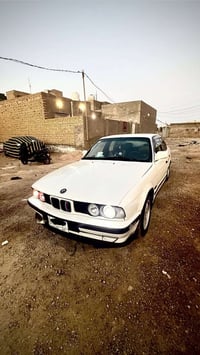 بي ام ٥٢٥ • موديل ١٩٩٢ • رقم نجف