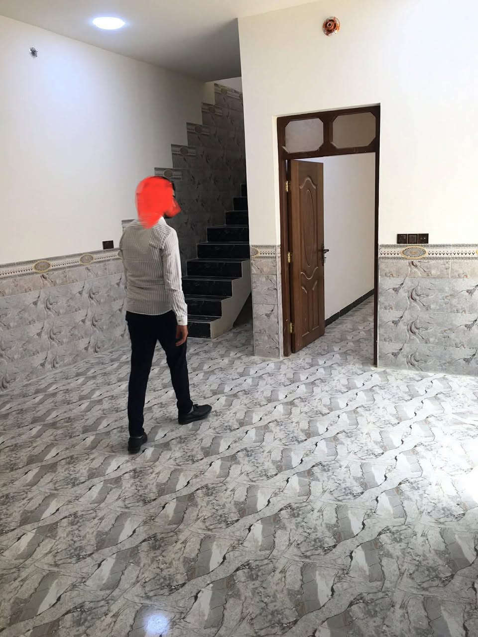 🕋بسم الله الرحمٰن الرحيم 🕋

👋السلام عليكم ورحمة الله وبركاته👋

🏪يعلن مكتب انمار للعقار

🌄الانبار قضاء الفلوجه

🏡 بيت 

#للبيع الشهداء قرب جامع المرسلين 

🚧 بناء طابوك

📐المساحه125 م  

📃طابو صرف سند تحويل ملكيه بسم شخص واحد 

🛣️شارع 8 م خدمات مجاري مجاري تبليط 

🏠طابق حديث 

🔵استقبال 
🔵مطبخ 
🔵غرف عدد 1
🔵مناور 
🔵صاله 
🔵صحيات 

 

💲#السعر المعلن  82 مليون من قبل صاحب العقار وقابل للتفاوض 

🧑‍💻عزيزي عندك عقار وتريد تبيعه باسرع وقت راسل صفحتنه نلبي لك طلبك 🙏♥️

⁉️للاستفسار اكثر مراسله صفحتنا او زياره المكتب انمار للعقار الواقع على شارع 60 مجاور اسواق الايمان ومجاور المطعم والكوفي بلاك ساراي شارع السكلات او الاتصال 

☎️***********☎️كورك 
☎️***********☎️ واتساب  

⁉️اذا كنت تملك عقار وترغب في نشره مراسله صفحتنا او زياره المكتب انمار للعقار او ارسال المعلومات على الواتساب ☎️👆

⁉️الاسعار المعلنه في مكتبنا تحدد من قبل البائع وليس المكتب ونجمع البائع والمشتري وجها لوجه لاتمام عمليه البيع

⁉️متابعه ولايك للصفحه ليصلكم كل ماهو جديد فضلاً وليس أمراً

♥️طابت أوقاتكم بكل خير ♥️
