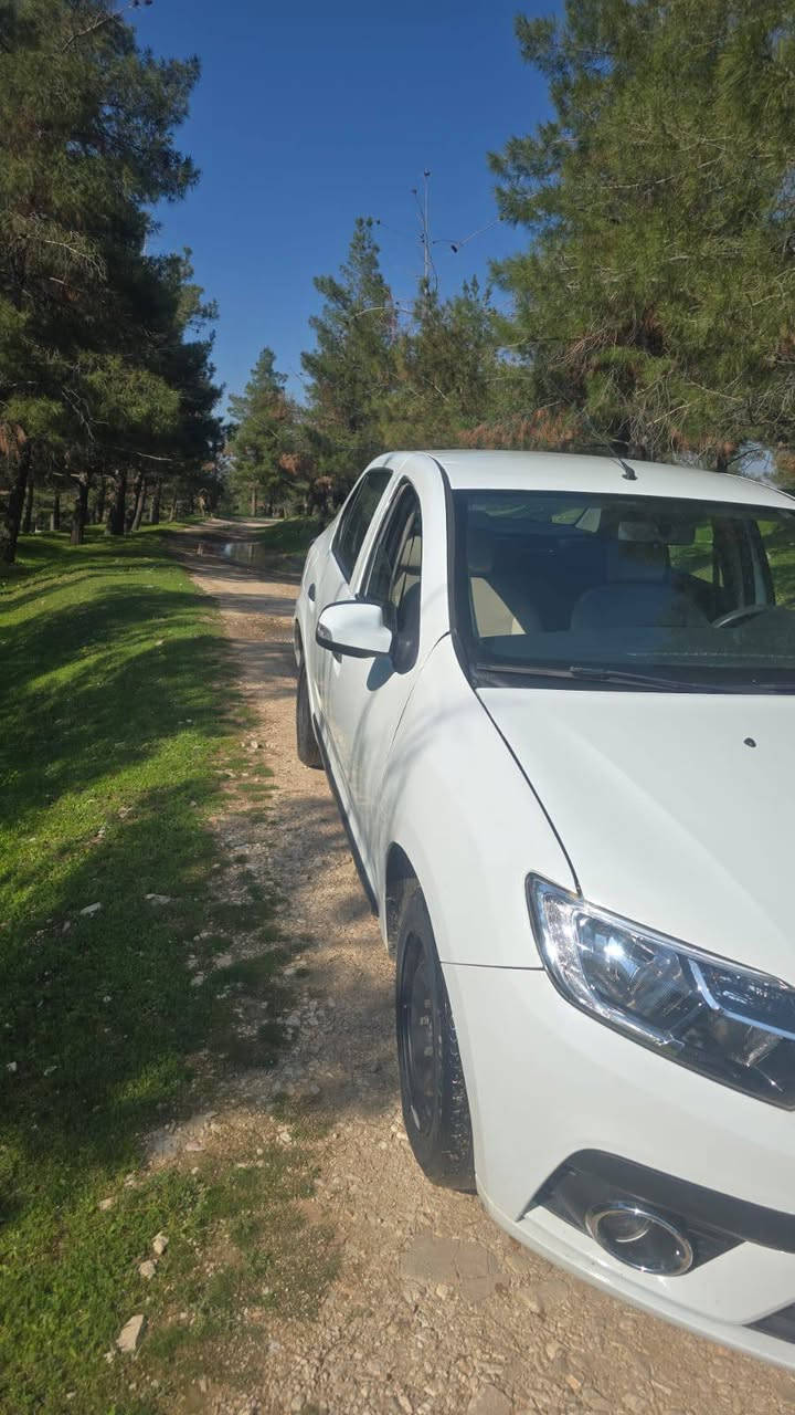 بەناوی خودا
ڕینۆی سونبول،زۆرجوان،2019
5پارچەی بۆیاخە،1چەمەلەقی پێشی لێداوی هەیە،گێڕومەکینەی نەکراوەتەوە
سەنەوی بەسەرنەچووە،پلێتی تازەیە
بێمەسرەفەو 4تایەی تازەی لەژێرە
نرخ،65$قفڵ***********
***********هەڵەبجەی شەهید حلبجة, السليمانية
