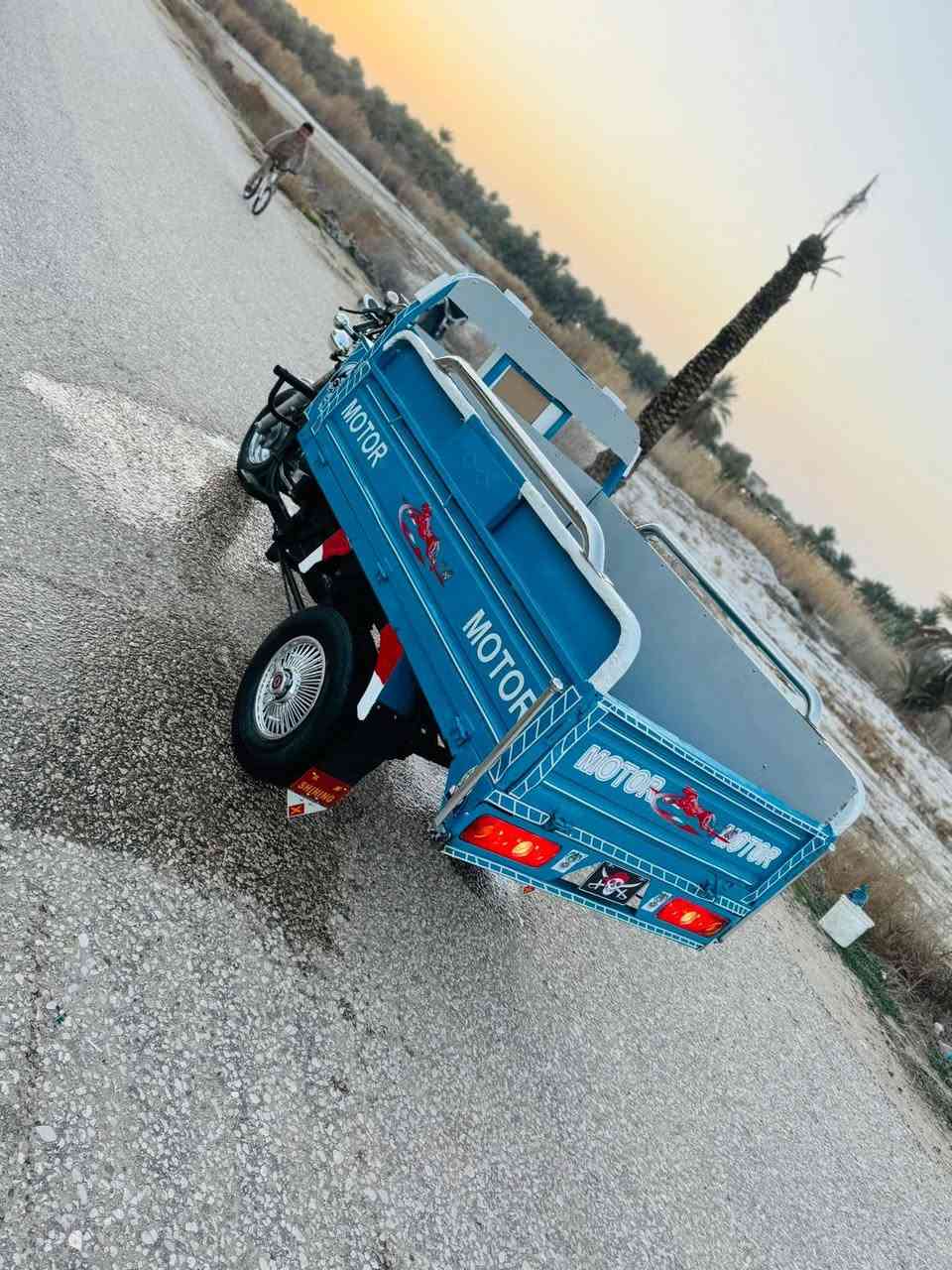 السلام عليكم ستوته للبيع 2017 ستوته جديده جاهزه السعر 900 مستعجل على البيع كلش العنوان حله بغرق ***********
