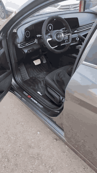 *السلام عليكم النترا ٢٠٢٥ وراد أمريكي عداد المسافه 11الف كيلو مو ميل فول مواصفات بدون حادث فقط طخه باالدوسه عكس السائق سطحي ليبل واحد حتى الدعميات*1_محرك 2000
2_رادار امامي مع جانبيات
3_ثلاث وضعيات قياده
4_سايد بريك كهربائي
5_ كامره خلفيه 
6_فتحه سقف
7_اناره سبع الوان باالدشبول
8_بك لايت متصل لد
9_تحكمات مقود 
10_تحديد مسار قياده إليه 
11_بصمه تشغيل +أبواب وصندوق 
12_شاشه متصل 
13_توقف ذاتي 
14_مانع تزحلق 
15_شاحن واير لس
16_لدنهاري
17_ نقطه عمياء
18_تدفئه باالكشنات
19_تبريد لمس
20_تشغيل عن بعد 
21_زرعرض الكامرات
22_شاشه اعطال 
العنوان بغداد الاتصال على الرقم ***********
