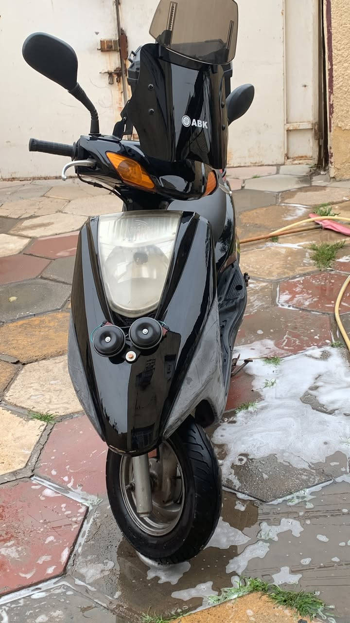 دراجة بريز 2008
السلام عليكم .. رمضان كريم 
متاح دراجة بريز موديل 2008 
دراجه نظيفة ومكينه ناعمه 
نقصها دشبول  كيلومتر / نقصها ستان صفح 
الدراجة كفرات شادلها تجاري اسود نظيفات صالي شهر شادهن / وكفراتها الاصليه موجوده كامله 
جامه طابقين / جنطة جي اس / سيباية طويلة 
وهذه صور الدراجة كدامك بالكفرات جديده والكفرات الرنبه
كلهن الگ وبالعافية على الي ياخذها 
السعر : 850 وبيها مجال بسيط حگ الجية
*********** بغداد البلديات
