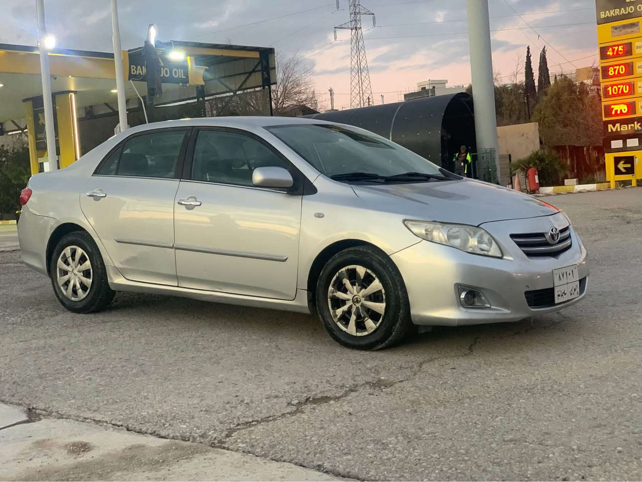 کرۆلا مۆدێل ٢٠٠٩ نمونە لەجوانیا ١٨٣٠٠٠رۆشتوە سۆنەریم داناوە بێ دەعم هەموو گیانی بەشەرتی لای فیتەر مەکینە گەورە سەنەوی تازەیە 
سعر ١٠٥$
***********
*********** شمشمل, السليمانية
