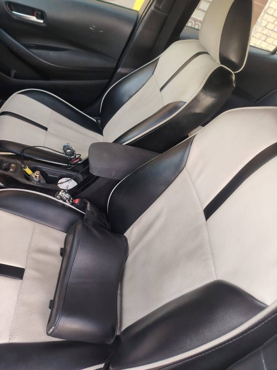 كورالا وارد أمريكي ضرره بيبان ٢ ماشيه ١١٠ الف رقم بصره تحويل السعر ١٣٠ رقم صاحب السياره ***********
