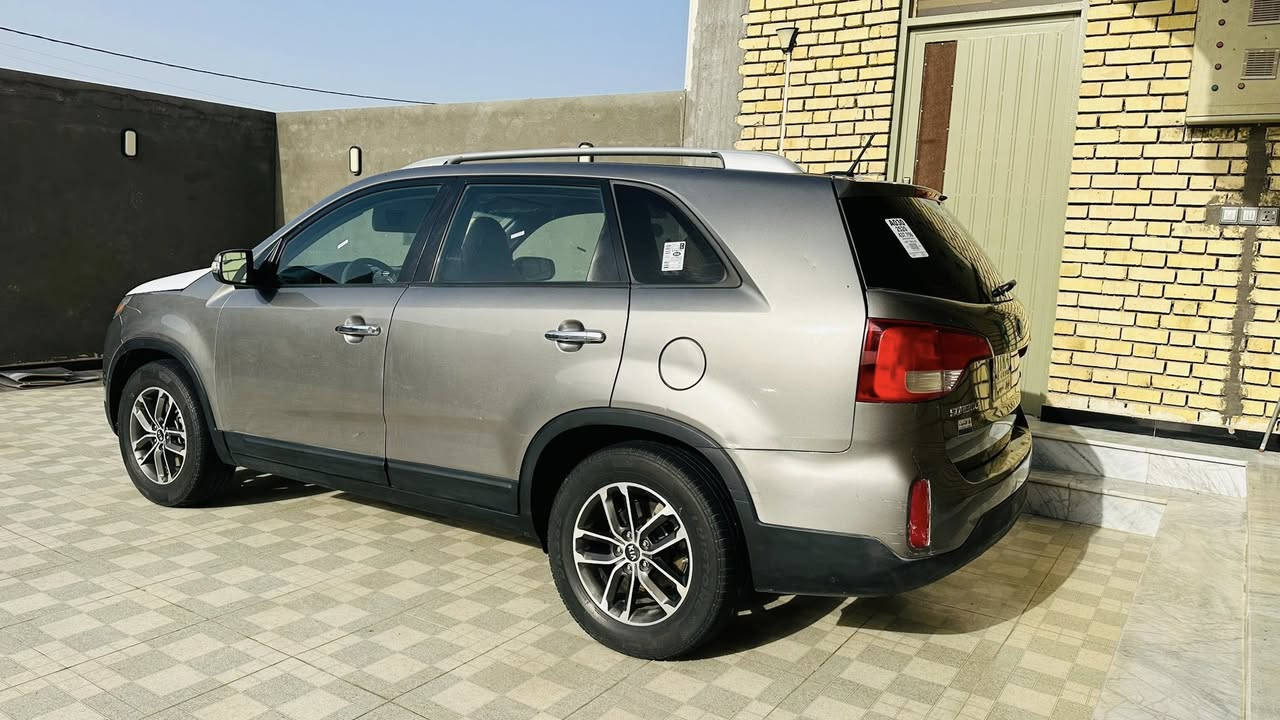 كيا سورنتو 2015 امريكي ذي قار تحويل 
تبديل بنيد فقط 
محرك 2400
5راكب
قطعتين تبريد
دواخل بيجي 
تحكمات جهتين 
اشاير بالمري
ماشيه 130 الف
مكاني ناصريه 
السعر 138 وبيها مجال
***********
