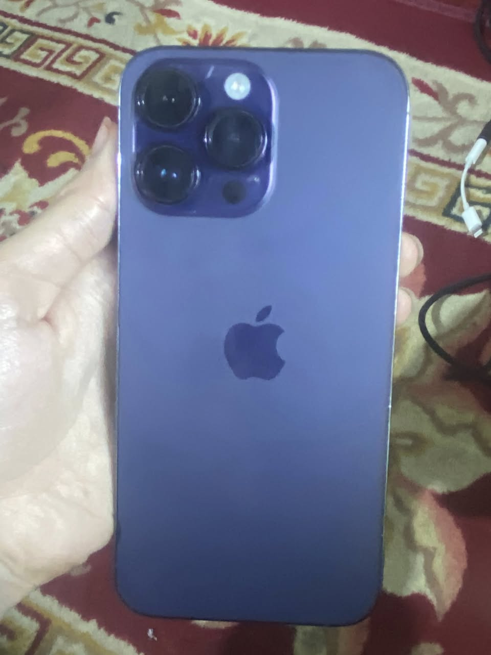 ‏سلام عليكم 14 برو ماكس ذاكرة 256 بطارية 84 مبدل الشاشة اصلية بس بي طقعة فوق ما مؤثرة
‏صار سنة ما كبرت ما مبدل أي شيء  بس شاشة  مفحوص  حاسبة عنواني بغداد الدورة  سعر الجهاز  550 بي مجال  بسيط  هذا رقم تلفوني  ***********
