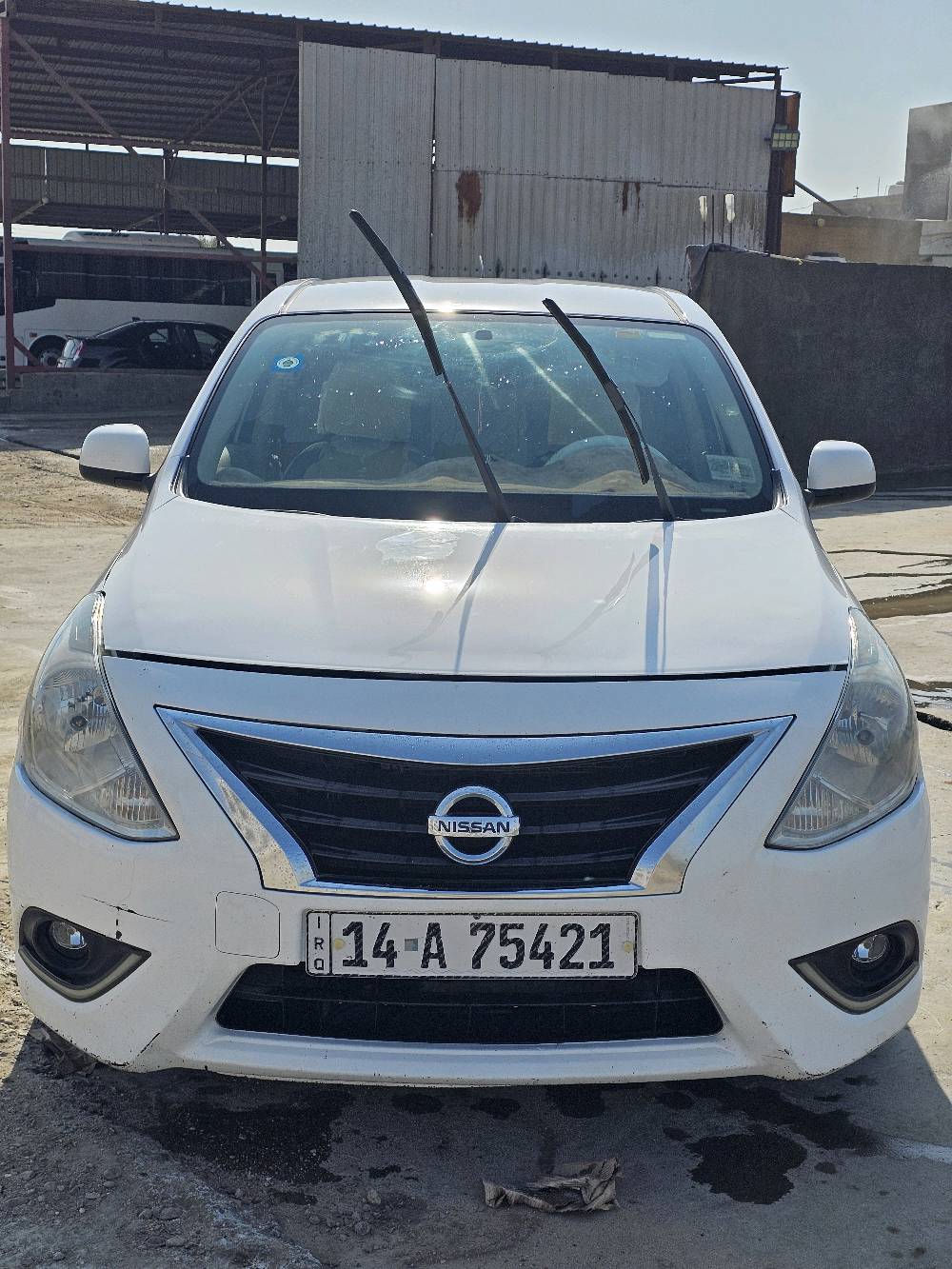 سلام عليكم سياره سني هندي 2019 للبيع رقم بصره باسمي تحويل مباشر صبغ ومعجون كفالة بيها  بارد بصندوق 4 اصابع فقط ولباقي كفاله مكينه كير كفاله تبريد ثلج السعر  100 وبيها مجال مكان البصره ناحية النشوه قرب الدير رقم الهاتف *********** السيارة ماناقصها برغي مال جناي تخبل