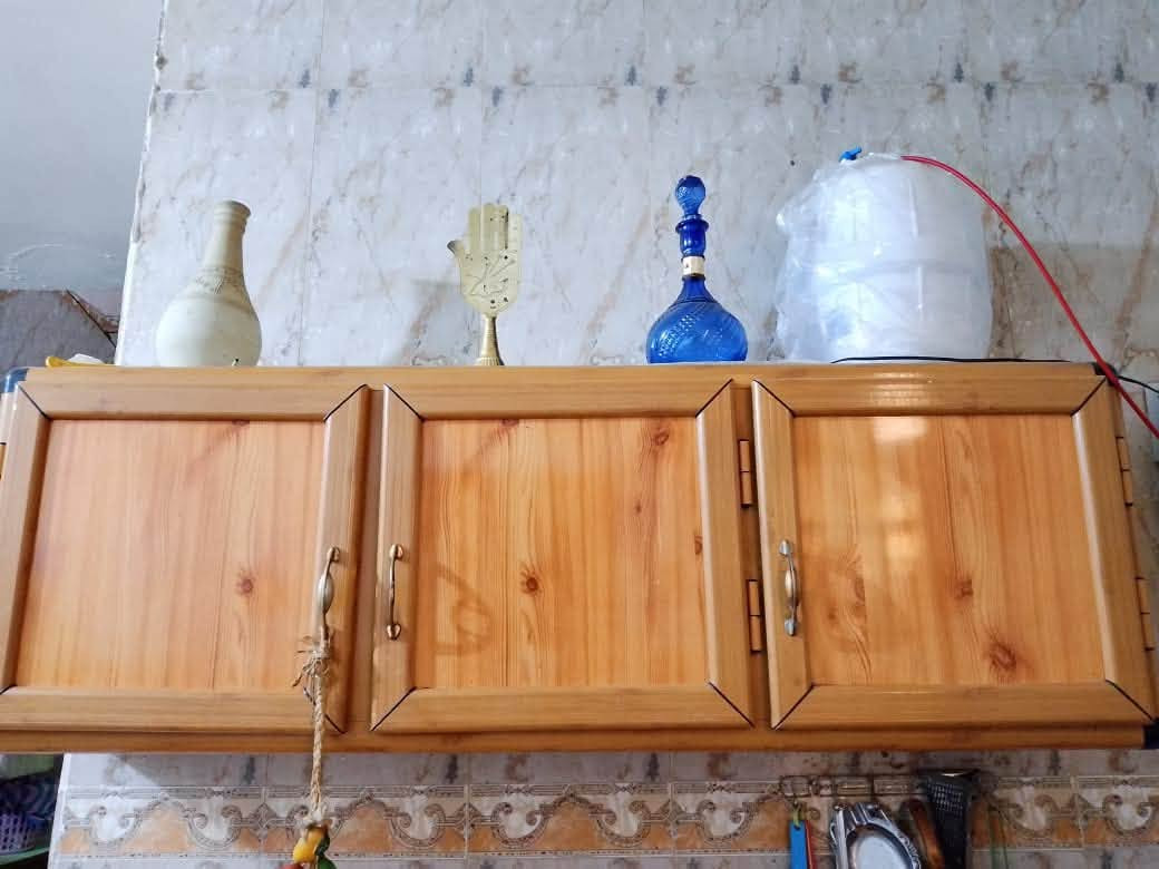 كاونتر  تفصال مو سوكي  4 قطع كاونتر وملحق قياس متره ونص كاونتر قياس مترتين و٢٠ بس ضرر بسيط بباب
سنك قياس متر
السعر/ 300 وبي مجال
العنوان/ بغداد سبع البور


**إذا كنت صاحب هذا الإعلان وتريد حذفه لأي سبب، رجاءا أرسل رسالة إلى الدعم الفني**