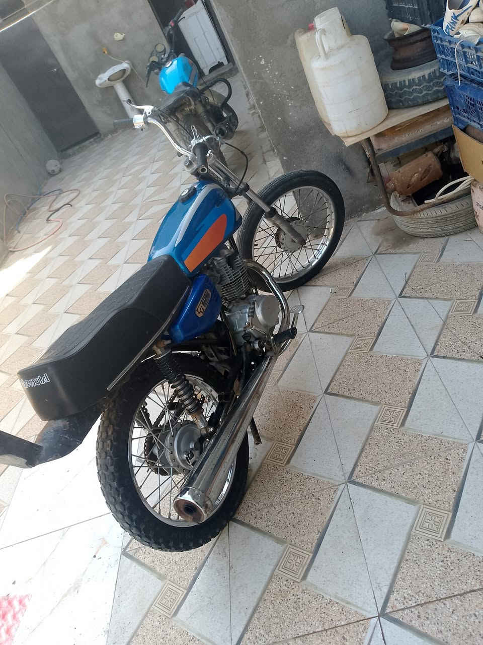 سلام عليكم اربعه كير كلك كلك مكفول دراجه نضيفه محرك نضيف دراجه خير من الله  يحتاجلخ فقط عصافي بلفين دينار  مكاني كربلاء البراهميه قرب سيطره البراهميه سعر 250اوبيه مجال قليل  ***********
