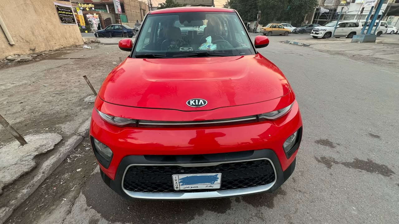 السلام عليكم
كيا صول 21 موديل s 

ماشيه 64 الف ميل

محرك 2000 دوش 

حادثها مبدل جاملغ سايق فقط 

توقف ذاتي عند السرعه و التقرب من سياره ثانيه

توقف ذاتي عند الرجوع 

رادار جانبي 

حافظ مسار 

مقاعد كهربائيه 

كاربلي 

مقاعد شامواه و جلد

للتواصل 

*********** 

السعر 135$ و بي مجال
