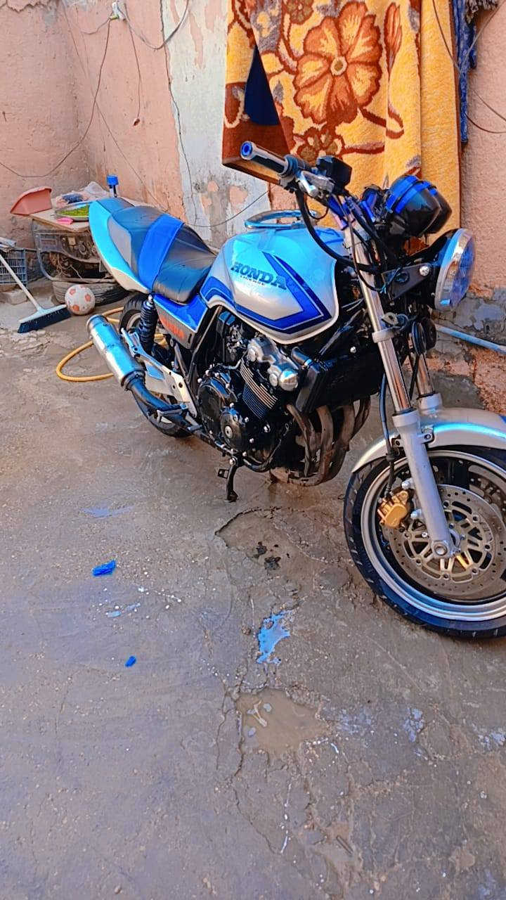 إسلام عليكم سيبي فور الجيل الول ١٦ ولف المكان الديوانية السعر مليون ٣٥٠  ***********
