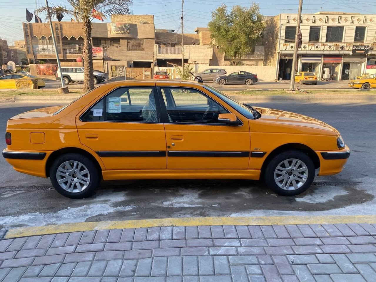 السلام عليكم
بيجو بارص موديل 24 
سياره جديده مثل ما موضح 
منظومه غاز 
سياره حره باسمي رقم جديد 
تحويل ثاني يوم 
سياره مكفوله من محرك كير 
شاشه كاربلي 
تبريد قطعتين 
مري شفط 
تحكم ستيرن 
ماشيه 60 الف 
سياره بغداد 
عارضها ٧٧
 *********** انتصال 
 *********** واتساب
