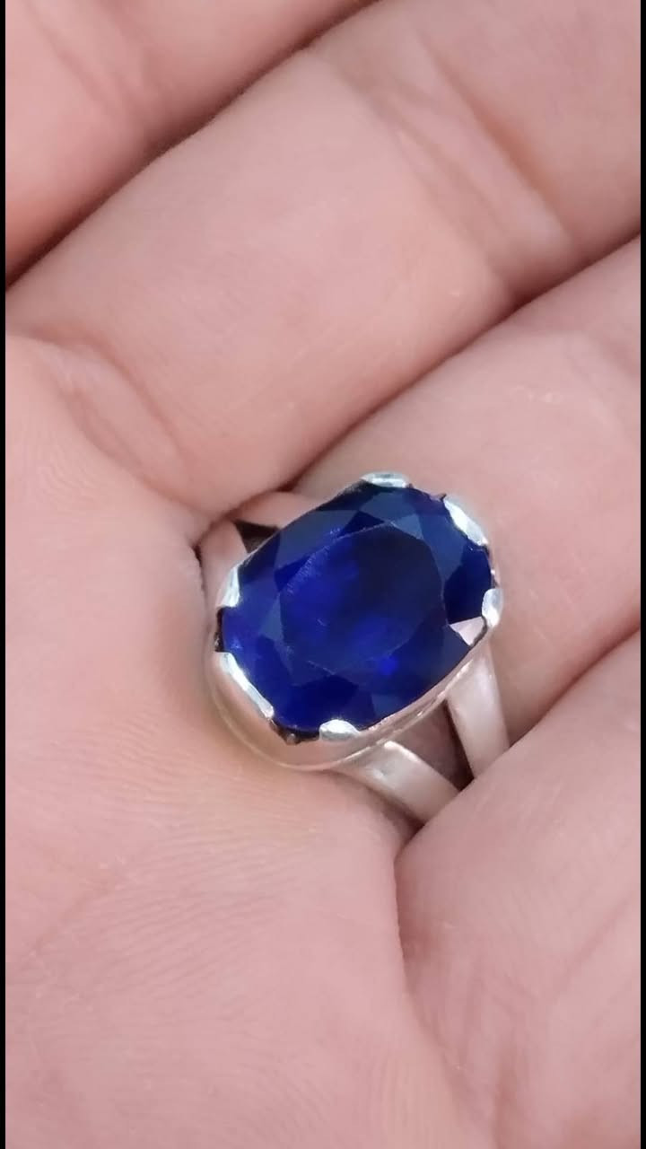 خاتم زفير حجر صافي صياغة يدوية ثقيلة قطعة تحفة 🌹🌹
العنوان بصرة


**إذا كنت صاحب هذا الإعلان وتريد حذفه لأي سبب، رجاءا أرسل رسالة إلى الدعم الفني**