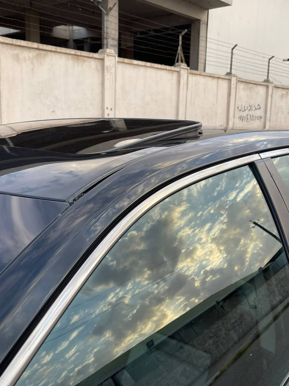 السلام وعليكم كامري 2012 بيه قطعتين صبغ مثل مموضح بالسونار السياره se فول للاخير كشتات تدفئه تبريد تجكمات ستيرن السعر 125 وبيه مجال بسيط للاستفسار *********** متوفر واتساب او خط
