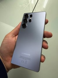 Samsung s25 ultra , 256g دبل سيم نضافة 100 بل مية شرط جلخ مابينو ملحقا...