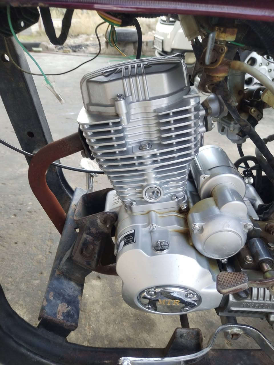 السلام عليكم ستوته ام تي ار لبيع بدون أوراق محرك اكسل باتري تكتك جديد كهرباء جديد خير من الله السعر مليون و٥٠  مكان كنعان ***********
