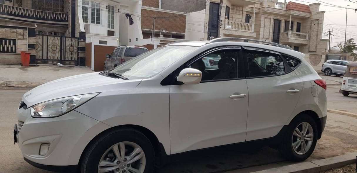 السلام عليكم توكسان موديل١٢  شمالي خليجي ماشي ١٧٤ الف  بغداد الرصافة ***********
