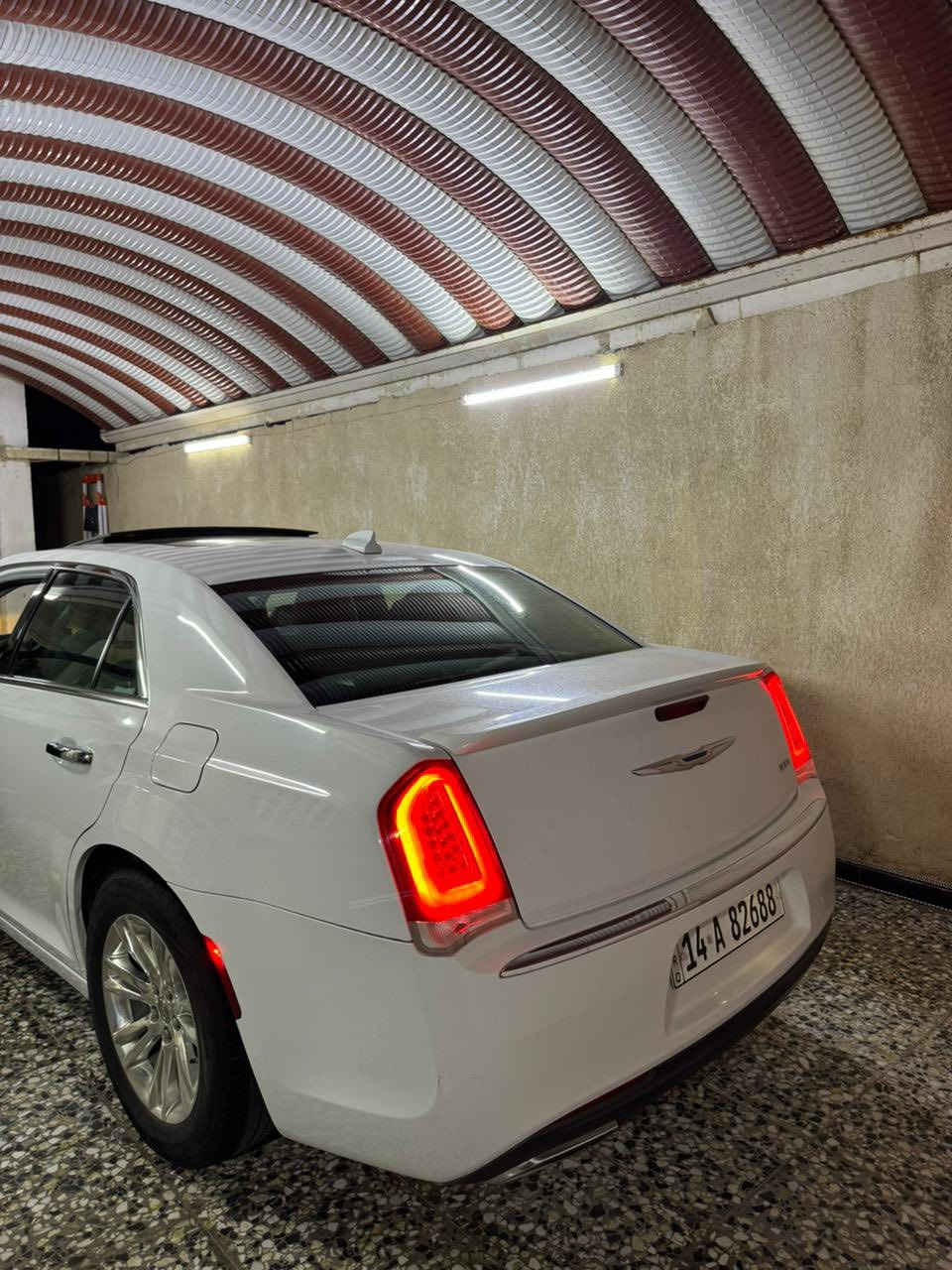 سلام عليكم
اوباما  S300 للبيع
‎موديل ٢٠١٧ مرمزه 2023
السيارة فول مواصفات ١/١
‎محرك v6 3600
السيارة جديدة بكل معنى الكلمة
‎رقم بصره سنويه 2031
*بصمة
*تشغيل عن بعد
*كامره خلفي دوارة
*سماعات بالصندوق بيتس
*بانوراما
*كشن كهربائي سائق
*كشن كهربائي السكن
*هيتر كشن 
*ويل كب 18 مكسيكي وتخم تاير جديد
*شفتات استيرن
*شاشه جبيرة 
*اسبايدر خلفي
*لايت زينون امامي 
 السعر 100 ورقه
0773 483 4224
