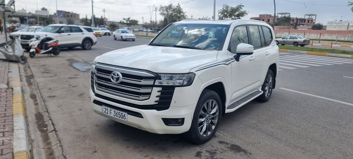 تويوتا لاندكروز GXR 2022 – ساز باب أول
سيارة زيرو شركة ساز باب أول
مكفولة كفالة عامة دعامية لدعامية
الممشى: 45,000 كم
المحرك: 6 سلندر تنفس طبيعي (مرغوب)
ملاحظة: بدون مراوس
بدون صبغ، بدون بارد، بدون شخوط
مكينة وكير شرط ما مفتو
4 تايرات مع ويل جديدة شركة
داخل بيجي كراسي جلد
كامل أغراضها موجودة
تحويل مباشر
نظافة 100% كامل سيرفس بدون نقص
المواصفات:
3 شاشات بلادي
تشغيل عن بعد
كاميرا
كراسي جلد
تدفئة كراسي
شحن وايرلس
نظام ECO
فتحة سقف (سلايد)
نظام مانع انزلاق
ثلاجة
زينون
حساسات خلفية ومرايا
السعر ٦٣٠ ورقة
٦ شدات و ٣٠ ورقة


**إذا كنت صاحب هذا الإعلان وتريد حذفه لأي سبب، رجاءا أرسل رسالة إلى الدعم الفني**