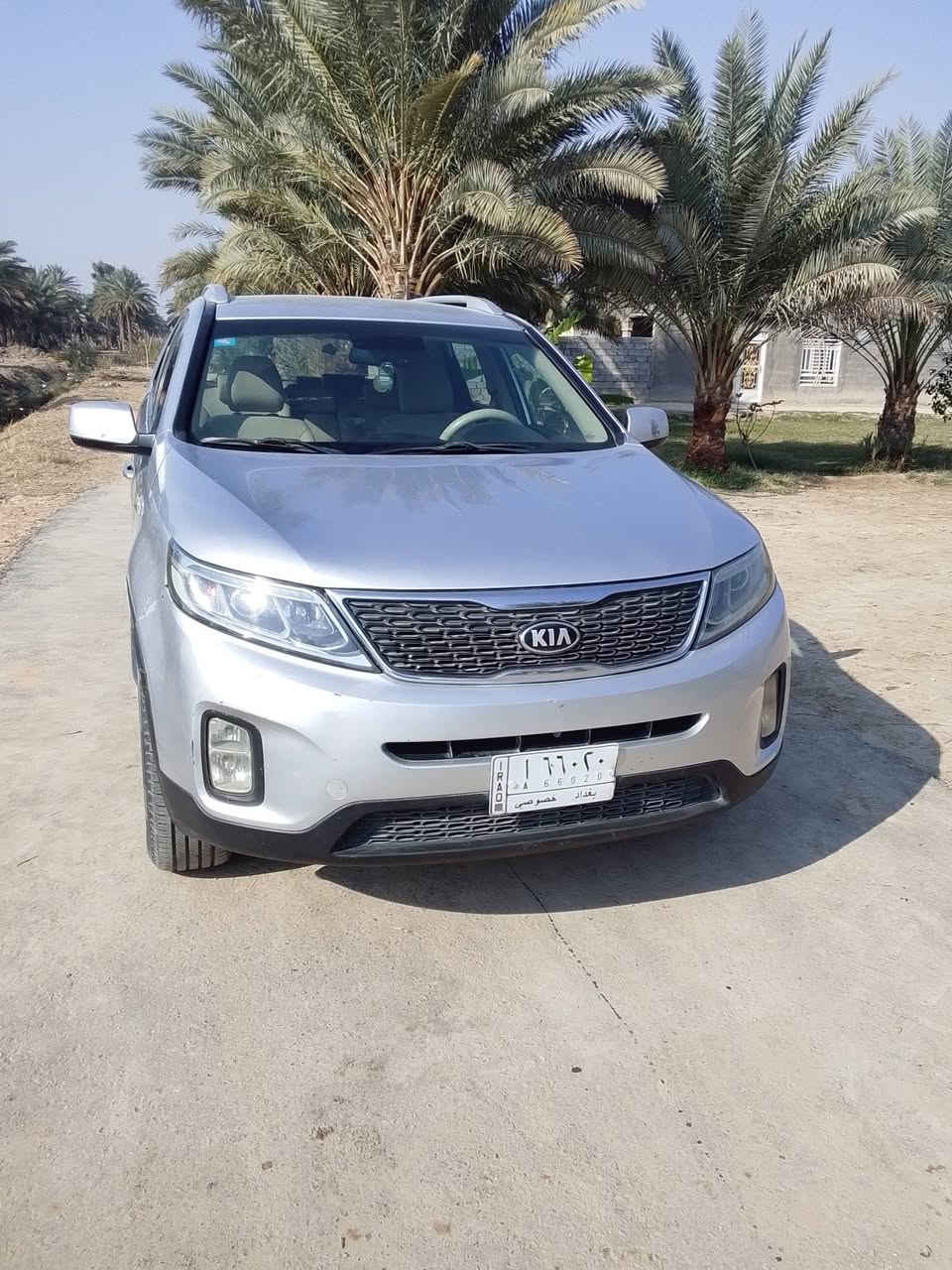 السلام عليكم 
سورنتوخليجي موديل 2013رقم بغداد تحويل مباشر أربعة سلندر دوش سبعة راكب كامره اماميه وخلفيه حداديه جديده كير ومحرك مكفول لاتبخير ولاتنقيص السيارة بيها شويه صبغ بل جاملغ والباقي مكفول وباقي السيارة مكفول من الصبغ والتبديل المكان كربلاء السعر 1400
***********او ‏‪***********‬‏
