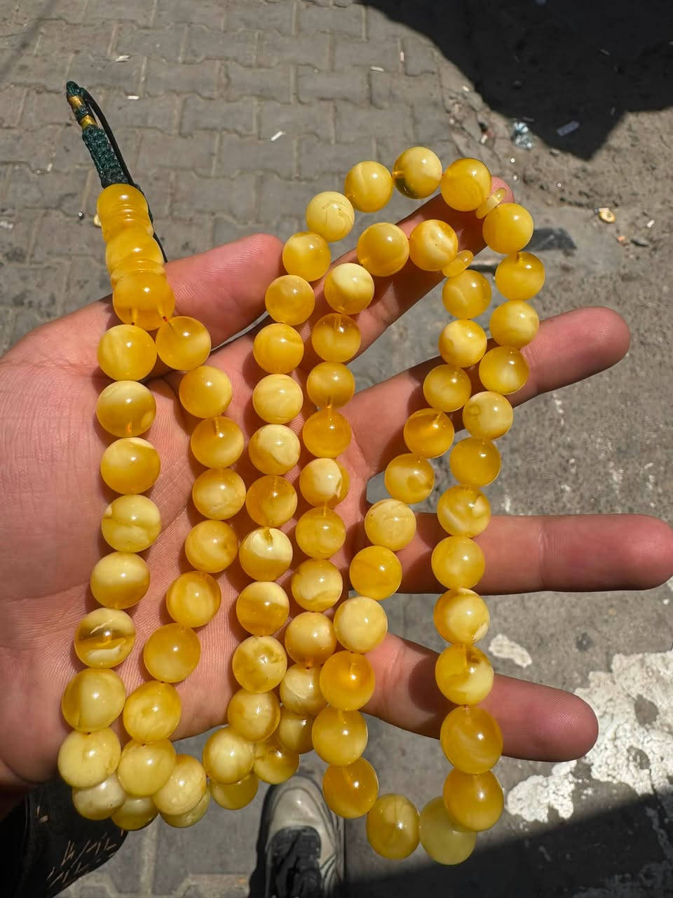 يا الله 
السلام عليكم ،كهرب حر ملطخ ،الوزن 62.5غ ،75حبة،قياس  الحبة10mm
المهتم يتفضل خاص او واتساب
***********
