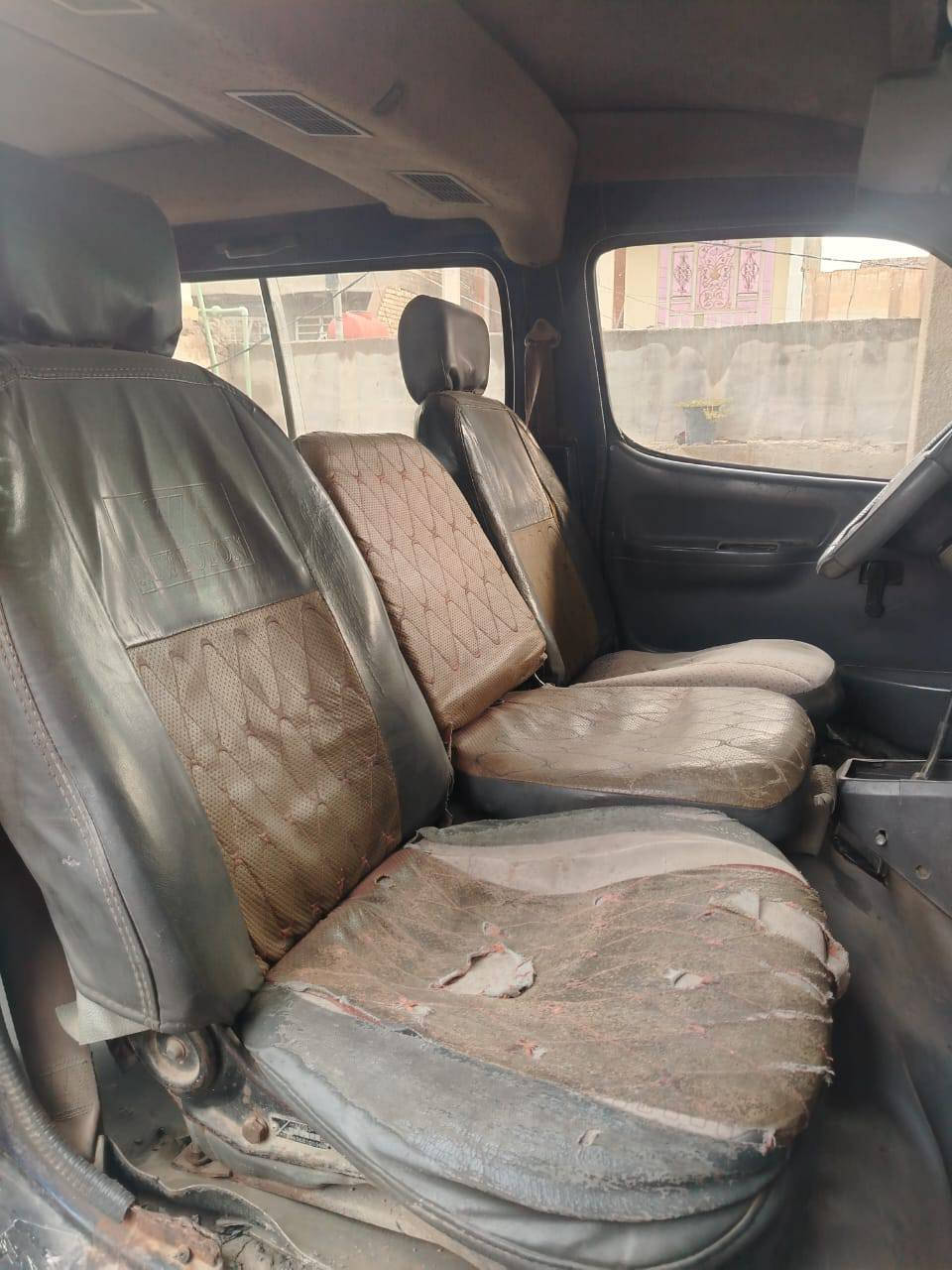 من رخصة الادمن سيارة فوتون 2010سيارة شغاله كير محرك صدر كله نظيف كهربائيات شغاله مصفرة هيئه ومرور رقمها بغداد وبيها خط باب معظم /حسينيه  سعرها 34وبيها مجال تعال شوف وتدلل  ***********
