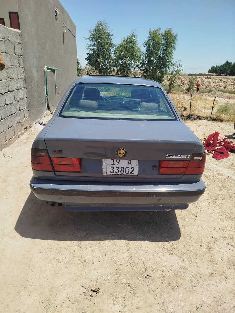 للبيع بيئم موديل 91 
رقم كربلاء نكليزي 
شرط التحويل تباع بالمدى
وبالنقد سياره مكفولة من الكص والعيب الشرعي محرك وكير شرط الفحص تخم تاير 
مكلف بالنشر العنوان واسط الأحرار 
***********
***********
