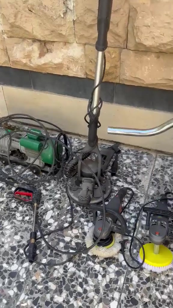 البيع استعمال قليل 
عنوان بغداد 
***********
