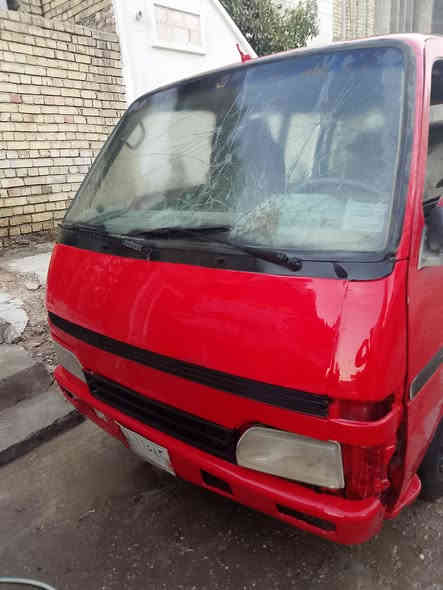 سلام عليكم سياره للبيع ازوزه موديل 93 سنويه ضايعه اتعهد عشائر وقانوني سعر 14ورقه اتصال هاتفي ***********
