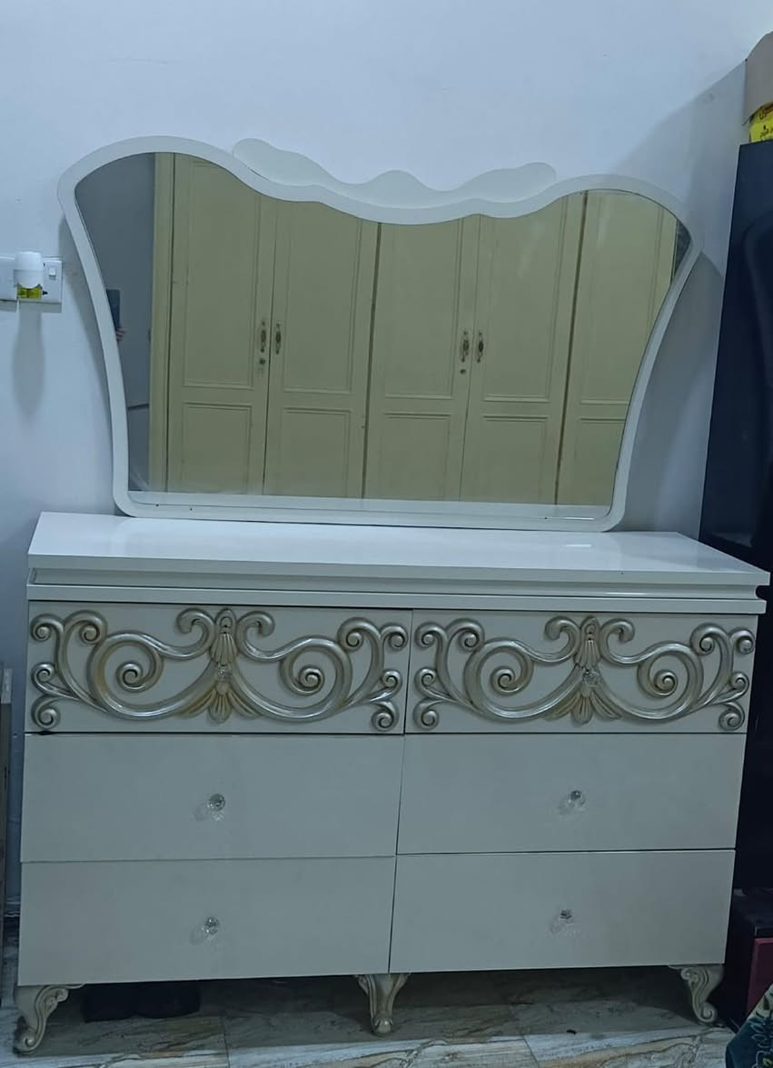 غرفه للبيع 
 سعر على الخاص


**إذا كنت صاحب هذا الإعلان وتريد حذفه لأي سبب، رجاءا أرسل رسالة إلى الدعم الفني**