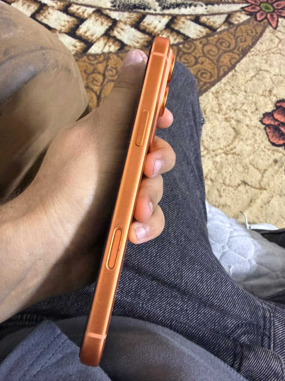 السلام عليكم ايفون 17 برو ماكس بطارية 100‎%‎ نظافة 100‎%‎  شريحة اي سيم ضمان استبدال وليس صيانة سنه كامله للبيع السعر 1825 عنواني بغداد الشعب 
***********
