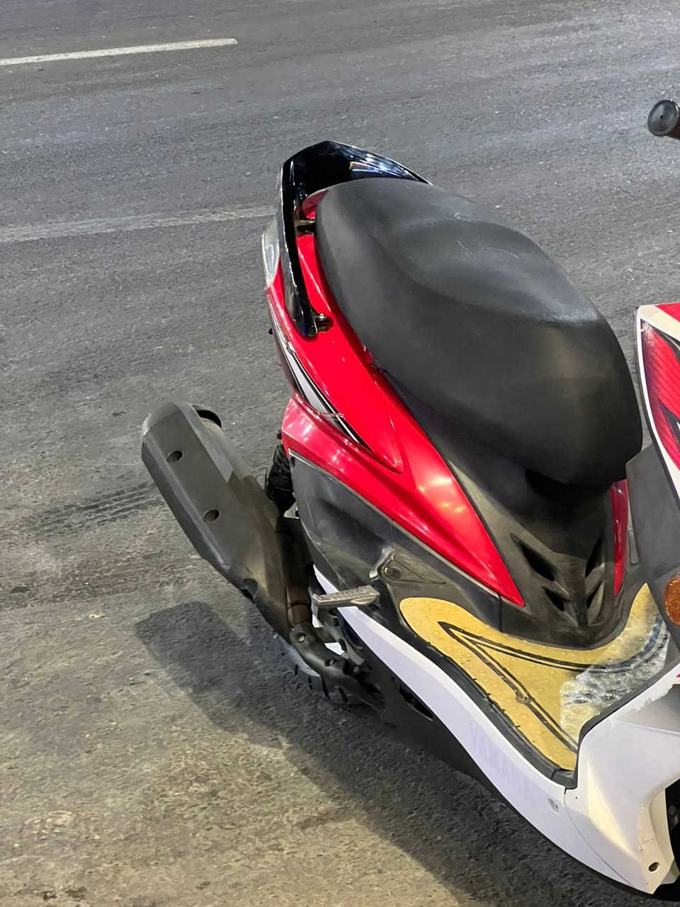 سكنس فحل خمسينية طلاعات دشبول ٣ الالوان يدات رياضي كرزي مال رمبه مثل ما بصوره نضيفه مكاني بغداد شارع فلسطين السعر 1350 ملاحضة واقيه مال صالنصه مابيها 
***********
