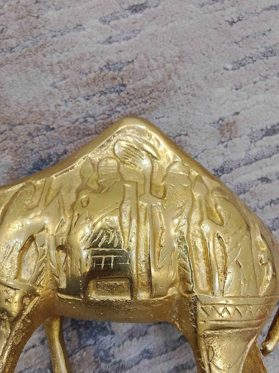 جمل حجم كبير نحاس قديم منقوش وزن ثقيل نظيف جدا ب 30 الف @إشارة


**إذا كنت صاحب هذا الإعلان وتريد حذفه لأي سبب، رجاءا أرسل رسالة إلى الدعم الفني**
