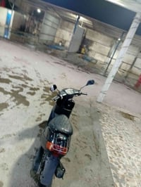 دراجه بطه للبيع دراجه جديده كهربائياتها كلها شغاله سعر 350 وبيها مجال ...