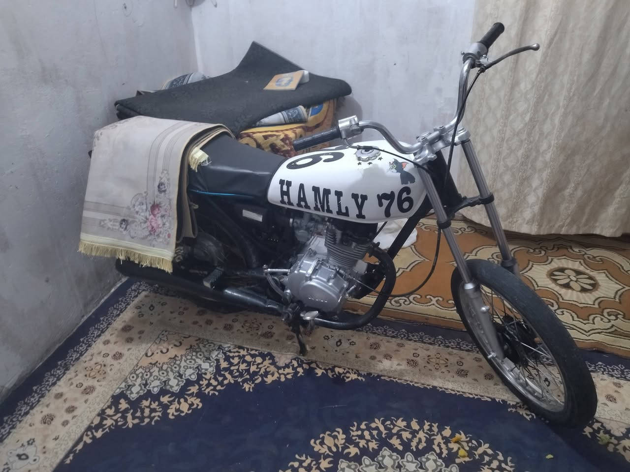 السلام عليكم دراجه ايراني للبيع البوريه المتينه دراجه كلك مك فوله من السرقه دراجه نظيفه ماكينه اخير من الله مبدل بوشه فقط المكان القرنه العلوه قرب الطاحونه السعر 400 وبيها مجال قليل  رقم ***********
