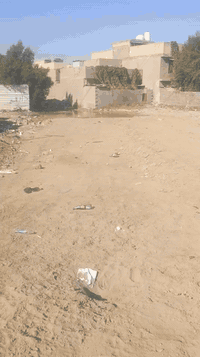 سلام عليكم قطعة رض لبيع مساحة 100 متر طابو زراعي سند 25 سبع قصور عل مشروع قرب حسينية  مال سيد حيدر عرض شارع 30متر علة فرعين سعر 13وبيهة مجال ***********
