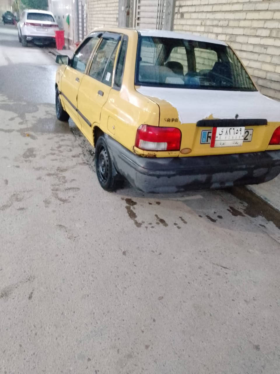 سلام عليكم سايبه للبيع او مراوس موديل ١٢ مابيه نواقص فقط المكينه مجفت جديد تجفيت كامل بس بقه بيه صوت بس اول ماتشتغل ويكطع عليه هيئه ٤٥٠ ع مشتري راعي السياره موجود مكانه بغداد شعب سعر ١٧ وبيه مجال ***********
