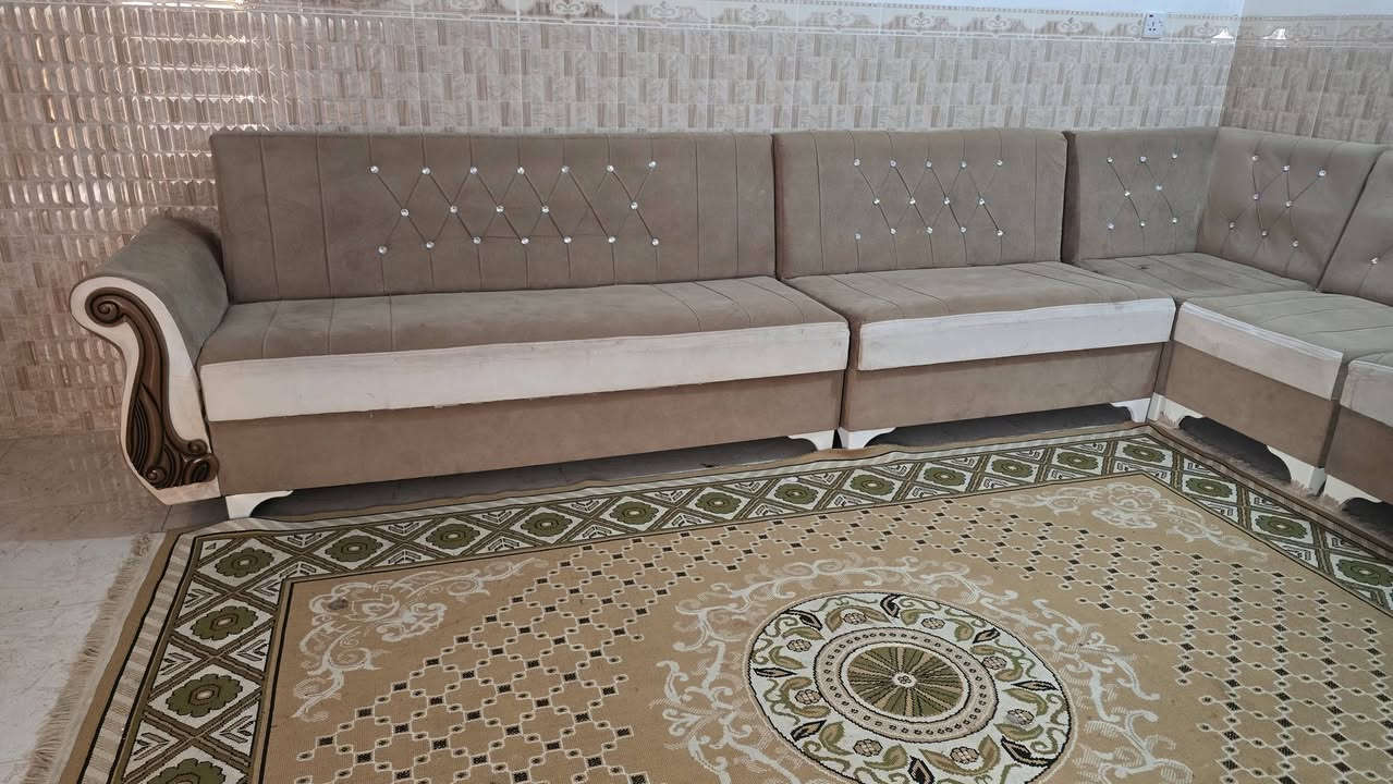 ديوان 10 نفرات نضيف بيع سريع سعر 140 الف فقط  (يرهم  مراوس ))
🌷🌷🌷🌷🌷🌷
اشتري غراض بيت مستعمل تخم ديوان كاونتر ميز طعام غرفه نوم ثلاجه مجمده غساله راسلونه خاص صوره 
🌷🌷🌷🌷🌷🌷
خانقين/ شارع مستودع خلف مركز شرطه ازادي [مزاد المندلاوي]
***********☎️
***********☎️
ديوان 10 نفرات نضيف بيع سريع سعر 140 الف فقط
