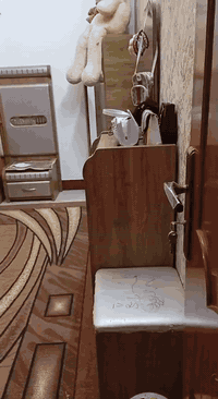 غرفه تركيه للبيع غرفه حلوه وجديده بس بيهه ملاحضات سعر ٨٠٠رقم هاتف ***********
