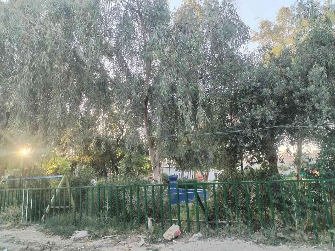 مشتمل. القدس. مقابل. المنتزه.. غرفه استقبال مطبخ. خدمات كراج... سعر الإيجار. ٣٠٠...البيت عائله صغيره... ***********..
