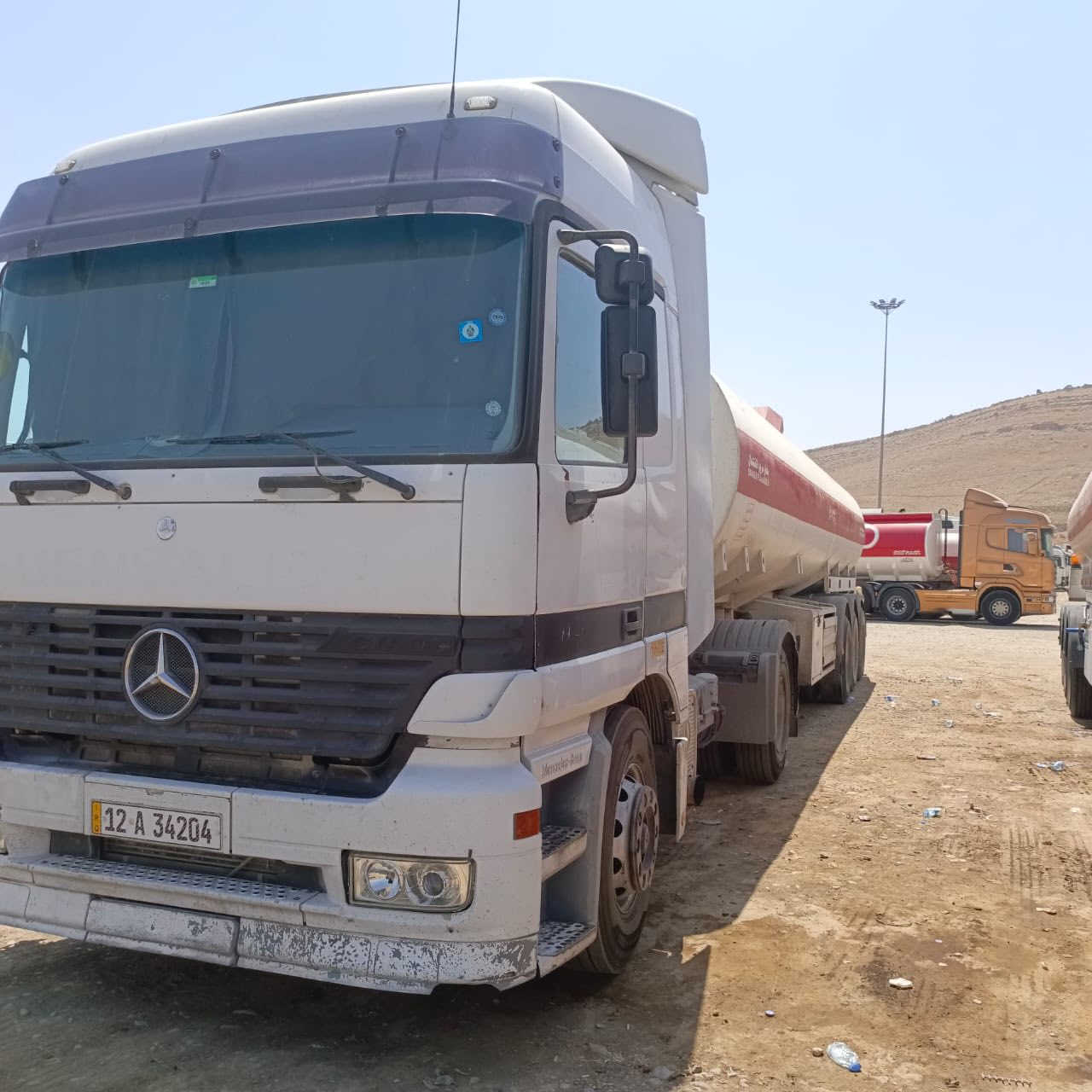 موديل 2000
حجم 1843
مواصفات تبريد رتايدر طوناج جي بي اس سنوي جديد صبغ عام اوربي شركات 
تانكي سيف حداد 
سعر 300 $ بيه مجال 
معرض حجي رمضان اربيل كلك 
***********
***********
