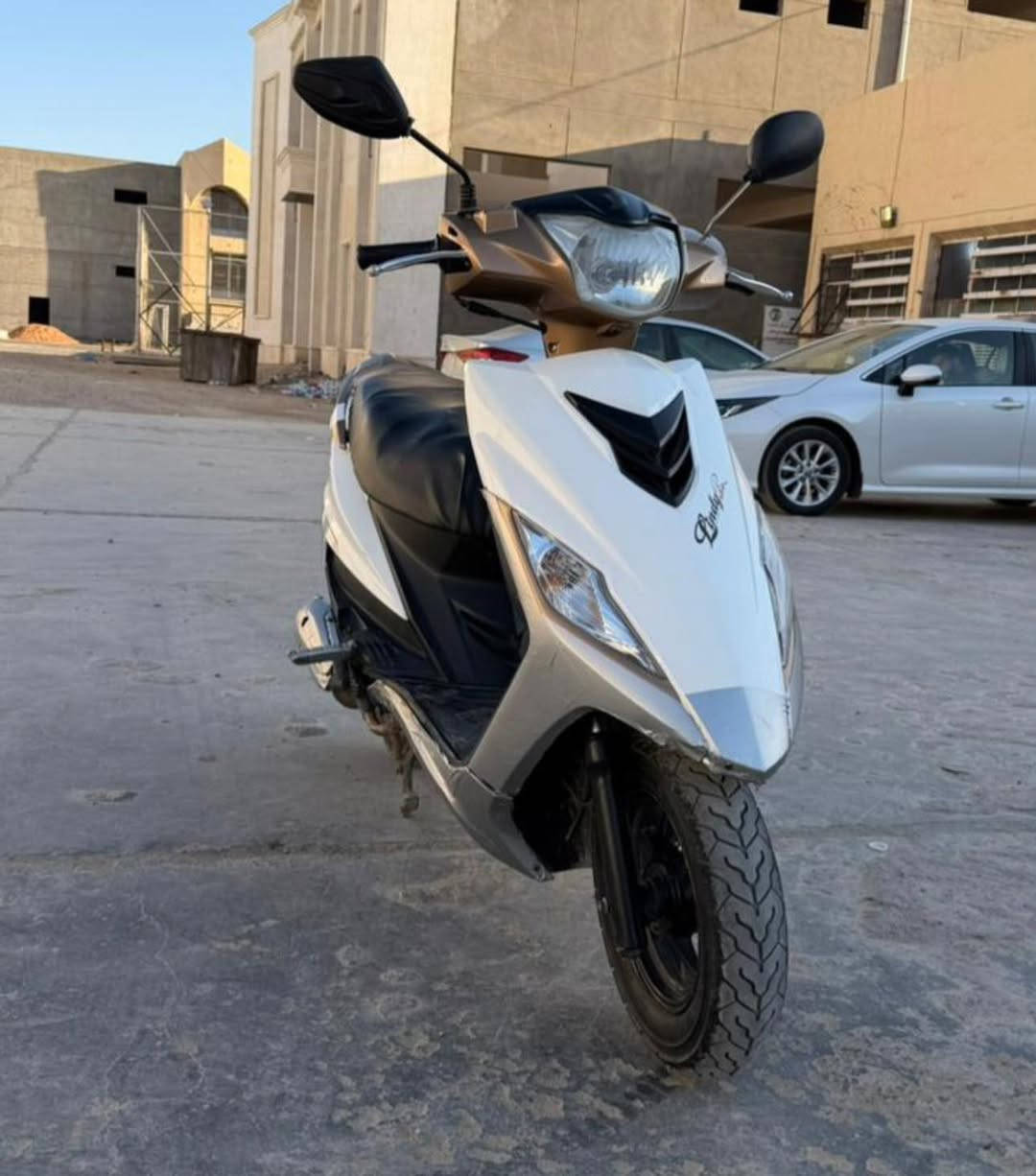 #يا_الله 

السلام عليكم

دراجة هاوجي للبيع 

نضيف مثل ما واضح ب الصور

بدون اوراق 

موديل 2019 

محرك ابلادي مكفول

سعرها 7 اوراق وبيها مجال

مكان الدراجة الرمادي شارع البومهنا

رقم ***********
