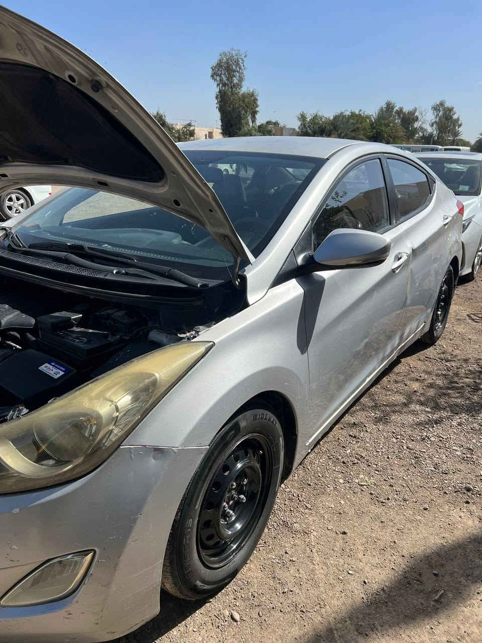 السلام عليكم
انتره 2014 خليجي

تفاصيل داخل السوناره 

السعر 90 وبيها مجال 

تخم تاير جديد منظومة تبريد جديد كلها 

سياره ما بيها نقص 

الرقم ***********

بغداد الشعله
