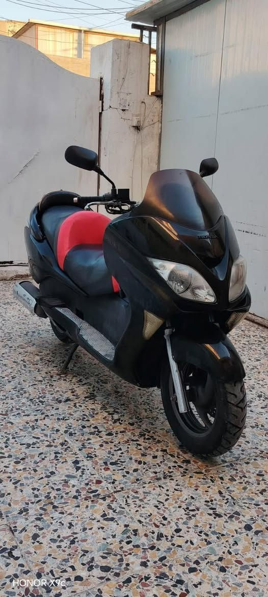 فورزه 0️⃣ 9️⃣ كرستال عميه بلاد
جاهزه من كلشي دراجه 
نكره سلف كهربائيات كله شغاله
مكينه ناعمه مكاني بغداد *********** 
السعر  ٩٥٠
