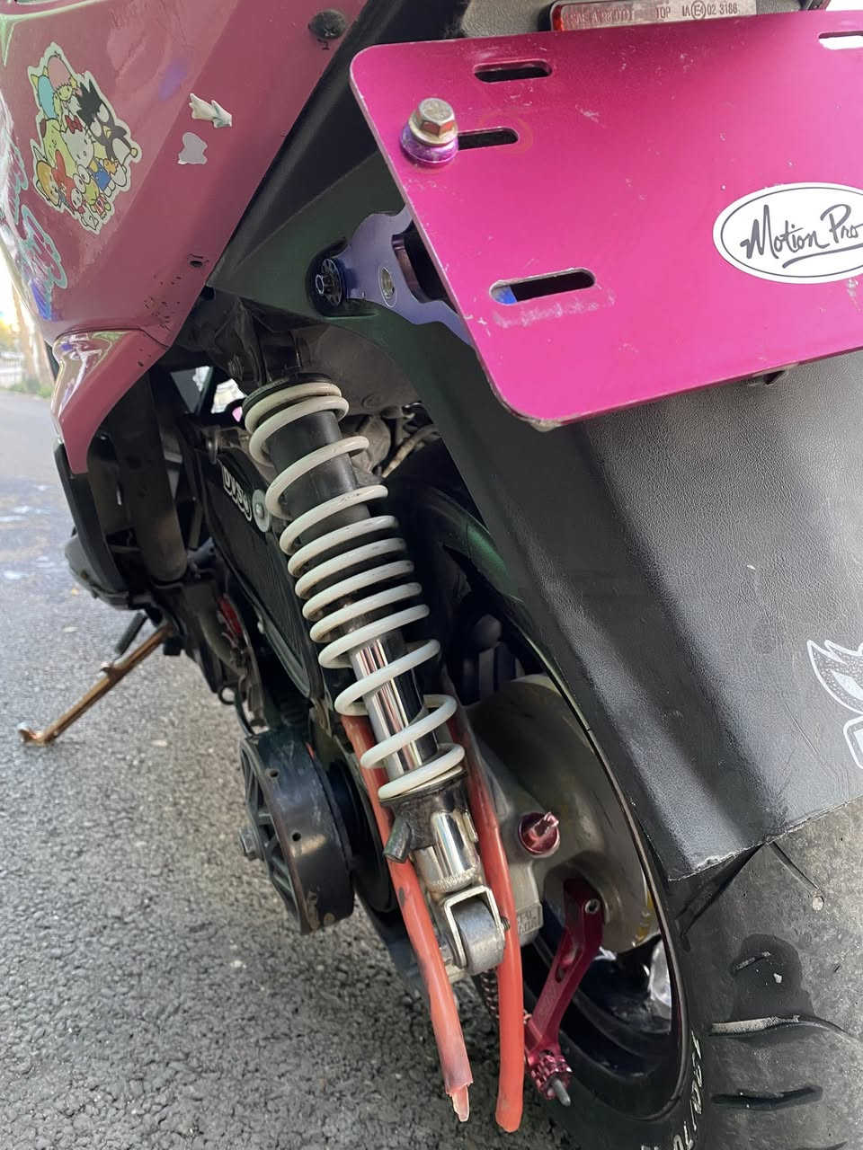 السلام عليكم
سكنس فحل رياضي 
مكينه رياضيه 
كابريتر عكس
كلجات رياضيه
صالنصه وزه وجعير 
سبايدر تي ماكس 
بكلايت خليه 
صدر وفج وفلنجه DY
وبعد بيها هواي نواعم مذاكرهن 
الدراجه متعوب عليها .
مكاني : بغداد-شارع حيفا قرب البيروتي 
للاستفسار : ***********
متواجد واتس اب فقط 
السعر خاص .
