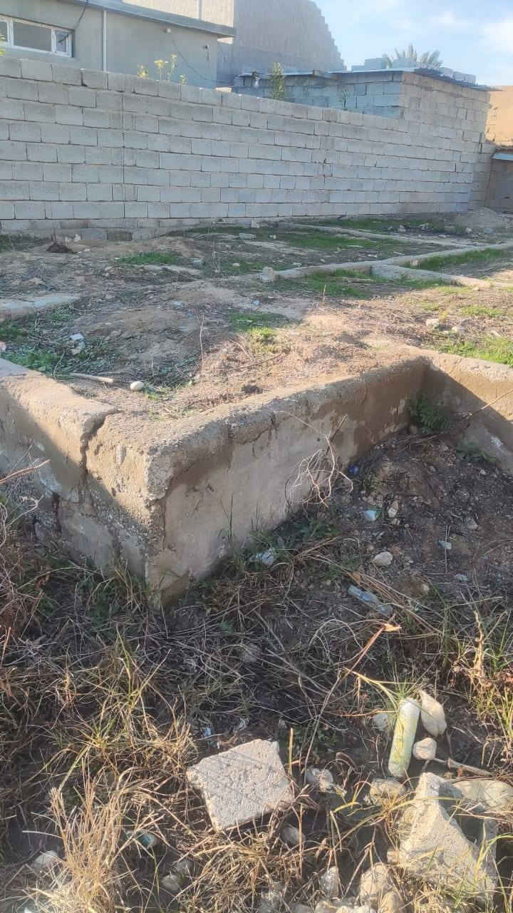 بتلو مساحه 175متر  بحي المهدي فرع ال10 على اليمنه بدايه الفرع السعر 8مليون للتصال ‏‏‪***********‬‏
