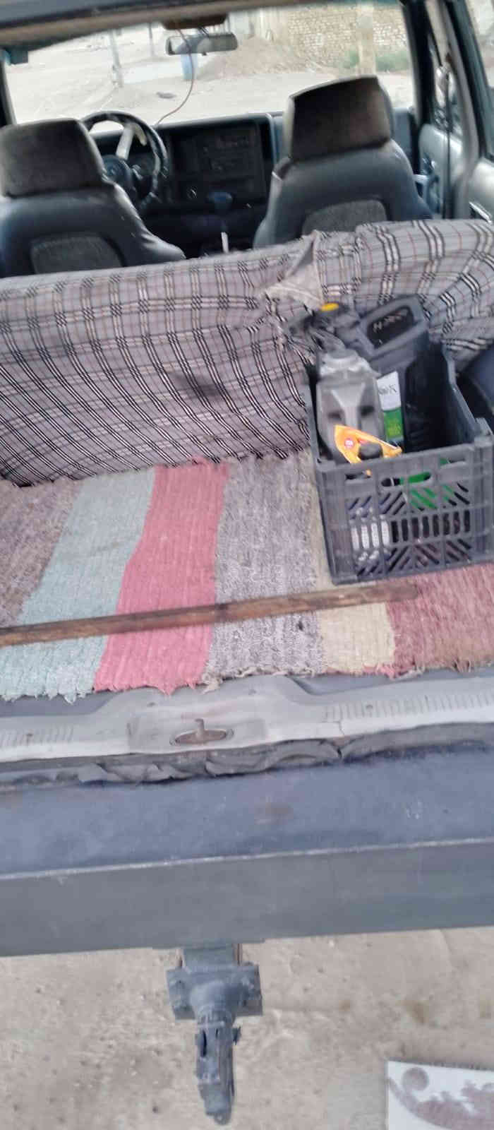 سلام عليكم سياره جيب شيروكي ماكينه ثنين ونص بطه خير من الله كير كهربائيات كلها شغاله طائرات 70 من 100 صدر 70% سياره مثل ما موجوده بالصوره موجوده رقم انبار اسمي رقم انجليزي متواجده السياره بغداد النهروان رقم الهاتف.   ‎0773 374 0427.    سعر 40 وبها مجال
